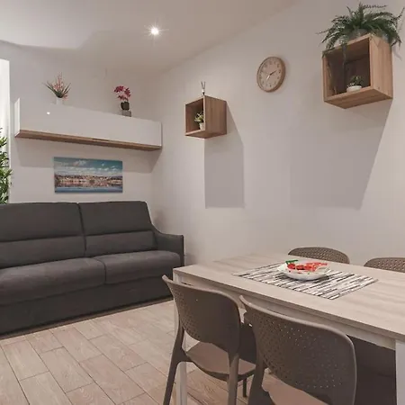 Appartement 10 Minuti Dal Mare E Dalla Stazione - Relaxhouse *