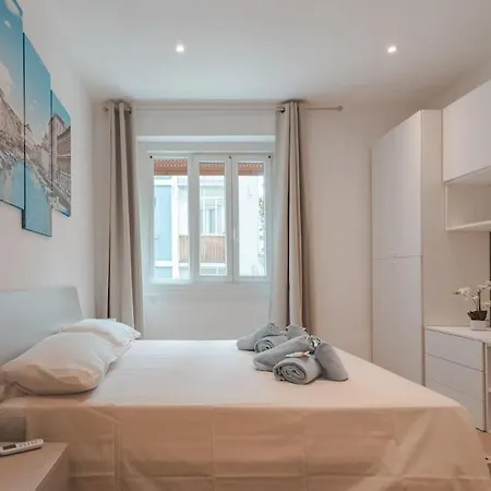 10 Minuti Dal Mare E Dalla Stazione - Relaxhouse Apartament