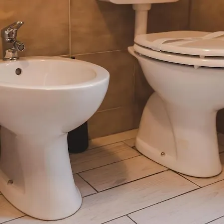 10 Minuti Dal Mare E Dalla Stazione - Relaxhouse Appartement Triëst